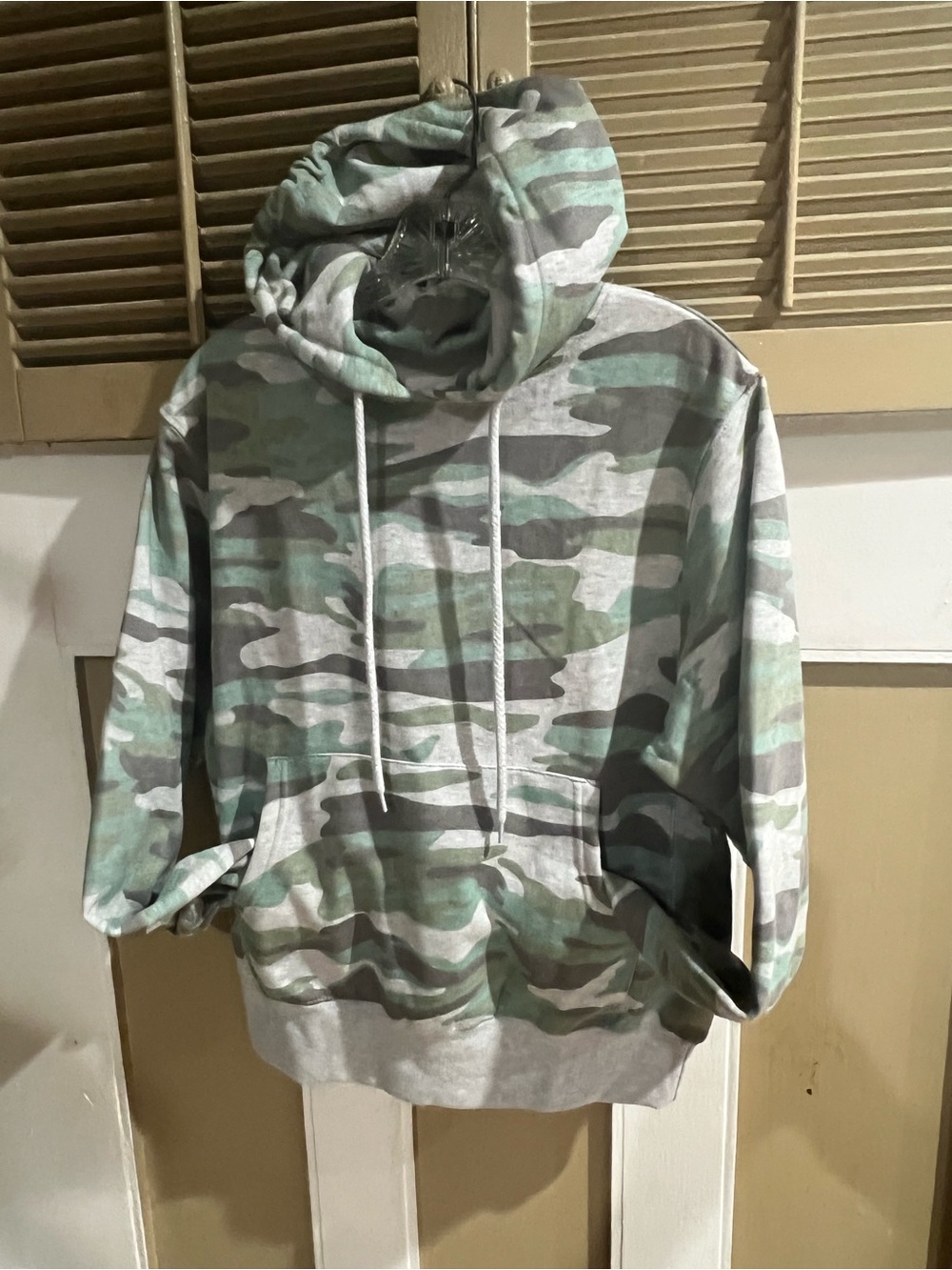 Reflex Men's Green and Gray Camo Pullover Hoodie